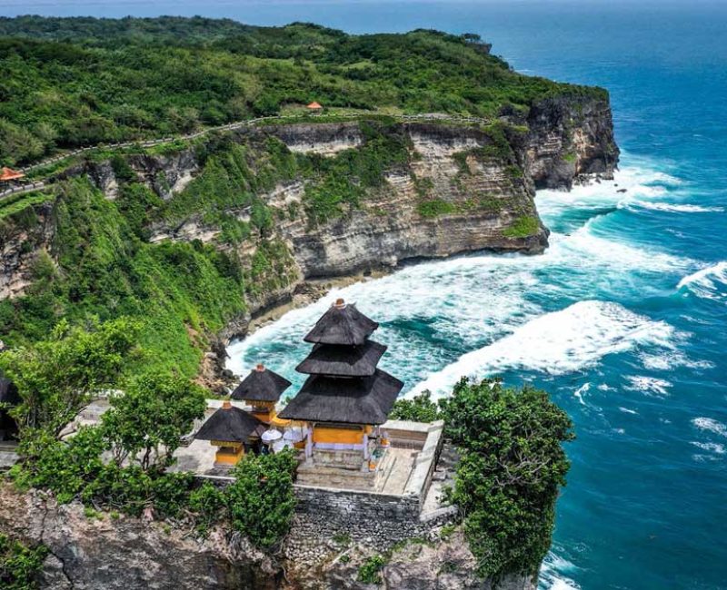 Uluwatu-Temple-in-Bali1